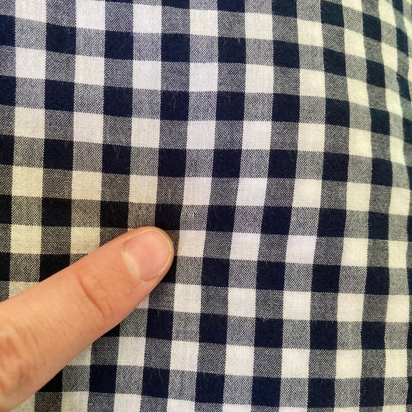 Women’s size medium Crown and Ivy navy and white checked button down top - Picture 5 of 5